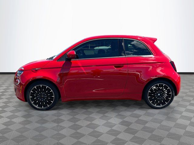 2024 FIAT 500e INSPI(RED)