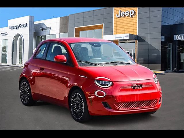 2024 FIAT 500e 