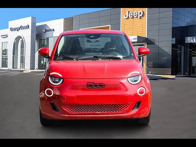 2024 FIAT 500e 