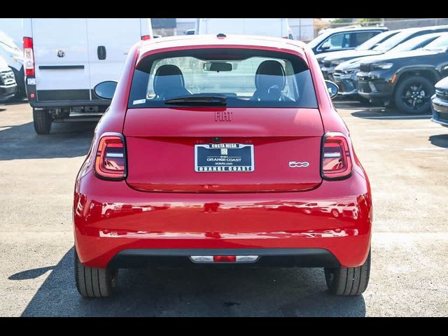 2024 FIAT 500e 