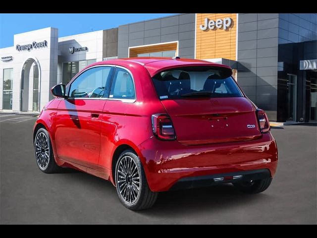 2024 FIAT 500e 