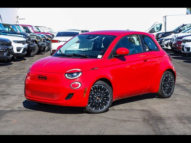 2024 FIAT 500e 