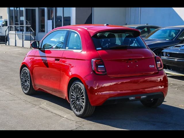 2024 FIAT 500e 