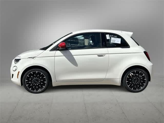 2024 FIAT 500e 