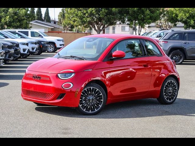 2024 FIAT 500e 