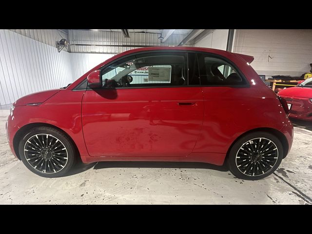 2024 FIAT 500e 