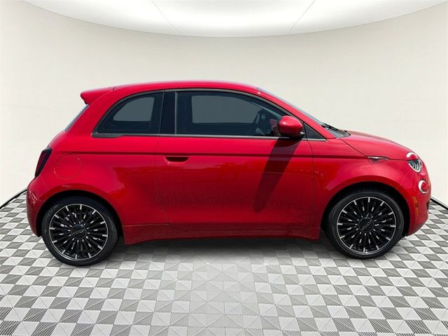 2024 FIAT 500e 