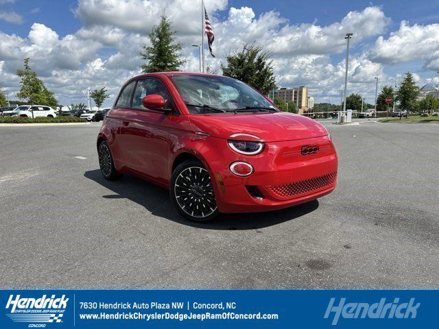 2024 FIAT 500e INSPI(RED)