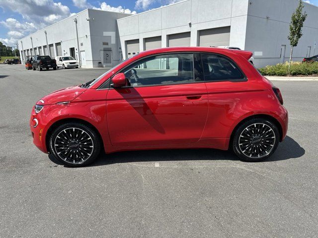 2024 FIAT 500e INSPI(RED)