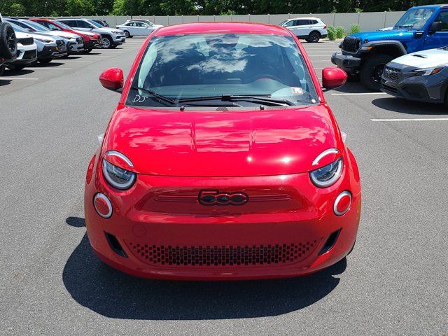 2024 FIAT 500e INSPI(RED)