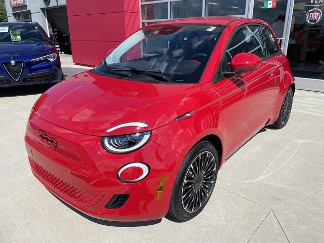 2024 FIAT 500e INSPI(RED)