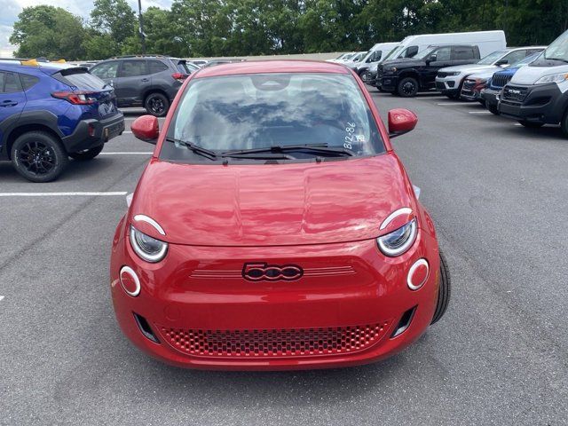 2024 FIAT 500e INSPI(RED)