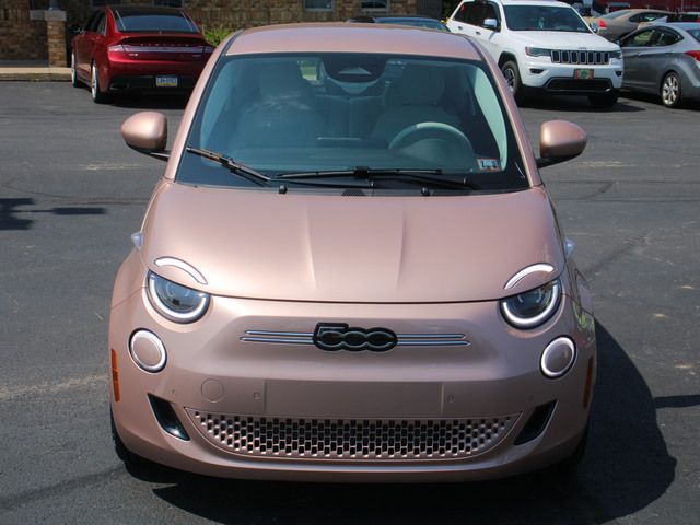 2024 FIAT 500e La Prima