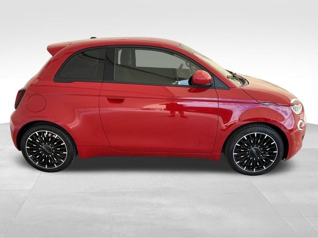 2024 FIAT 500e 