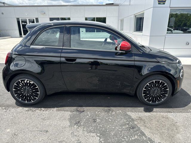 2024 FIAT 500e INSPI(RED)