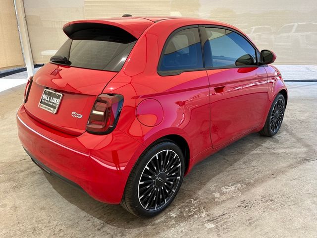 2024 FIAT 500e 