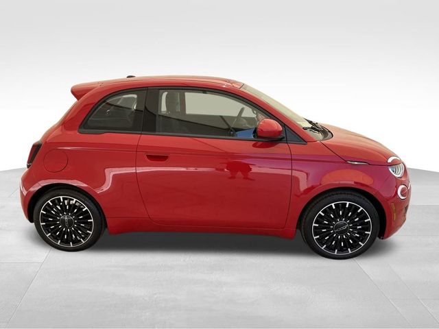 2024 FIAT 500e 