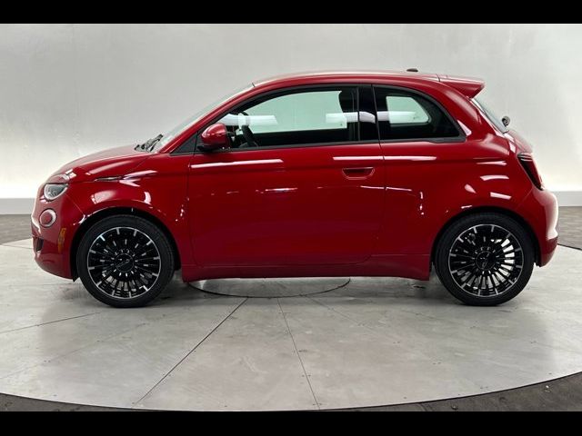 2024 FIAT 500e INSPI(RED)