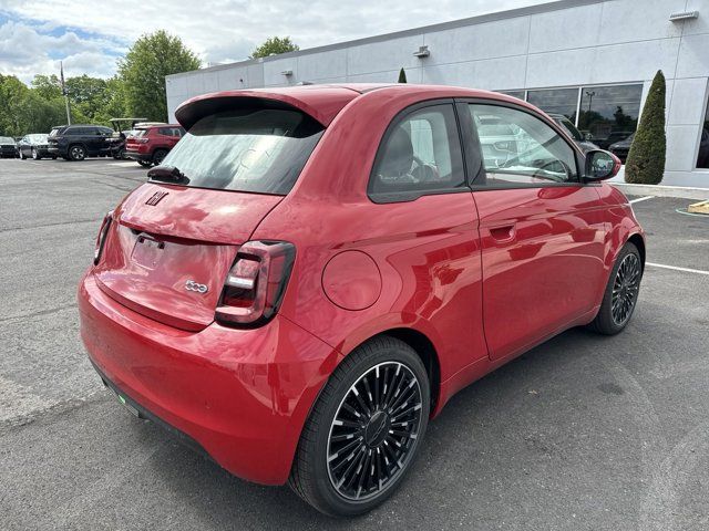 2024 FIAT 500e INSPI(RED)