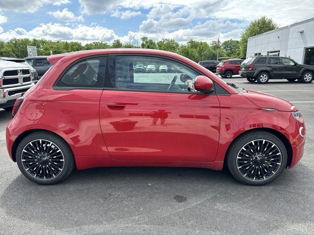 2024 FIAT 500e INSPI(RED)