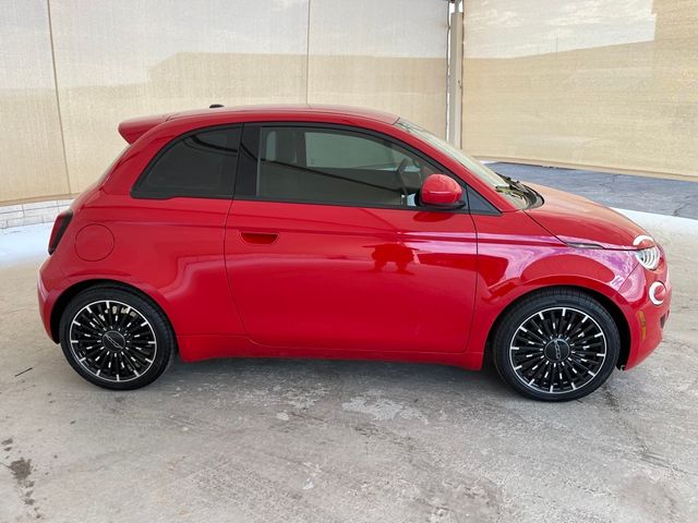 2024 FIAT 500e 