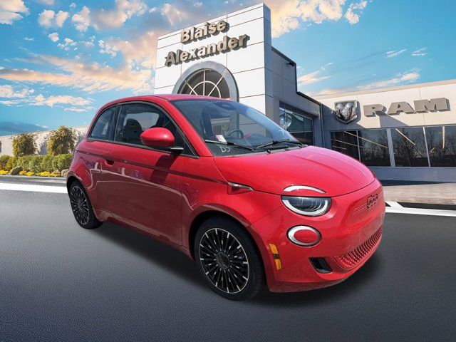 2024 FIAT 500e INSPI(RED)