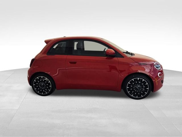 2024 FIAT 500e 