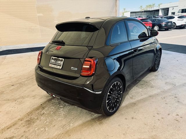 2024 FIAT 500e Music