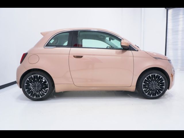 2024 FIAT 500e Beauty