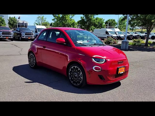 2024 FIAT 500e 