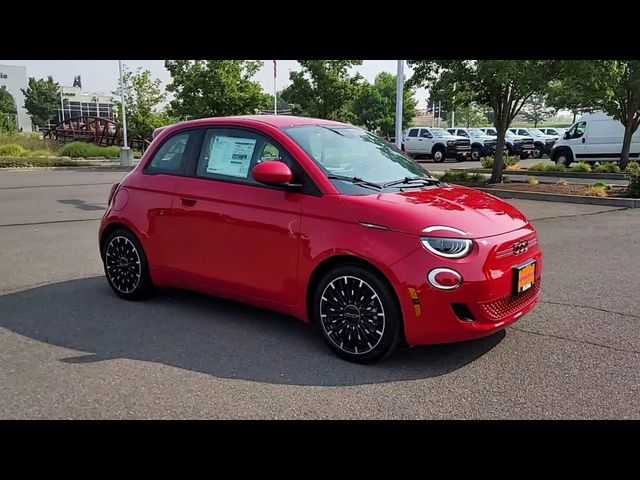 2024 FIAT 500e 