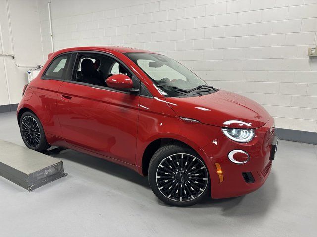 2024 FIAT 500e 