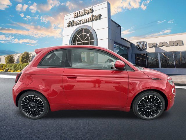 2024 FIAT 500e INSPI(RED)