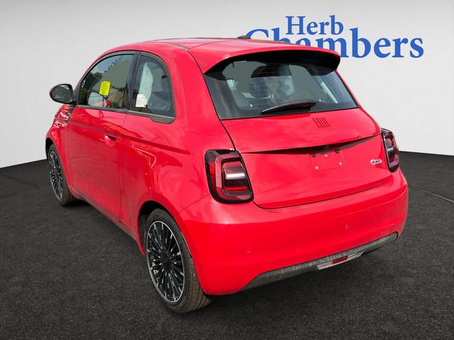 2024 FIAT 500e INSPI(RED)