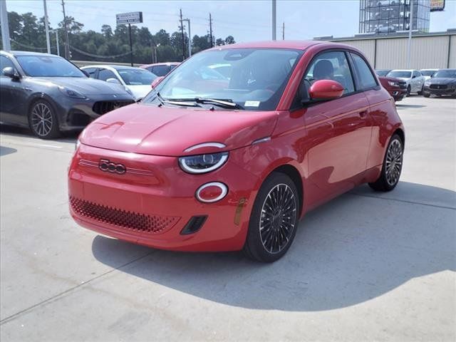 2024 FIAT 500e 