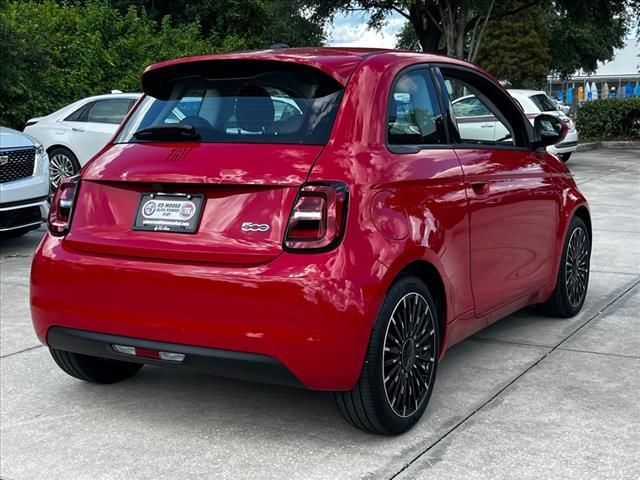 2024 FIAT 500e INSPI(RED)