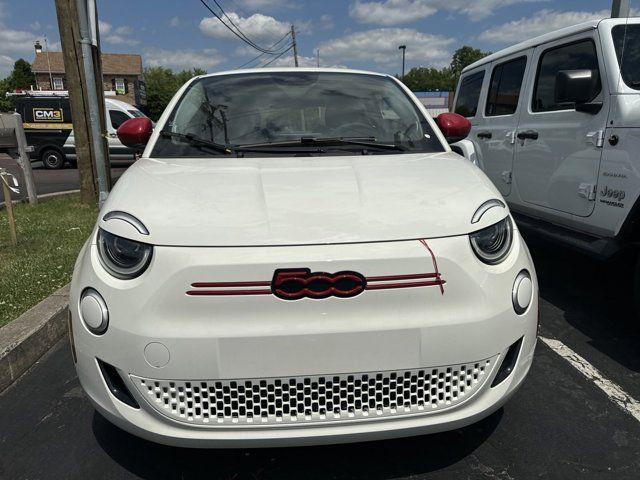 2024 FIAT 500e 