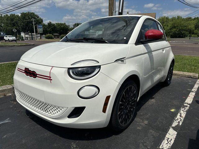 2024 FIAT 500e 