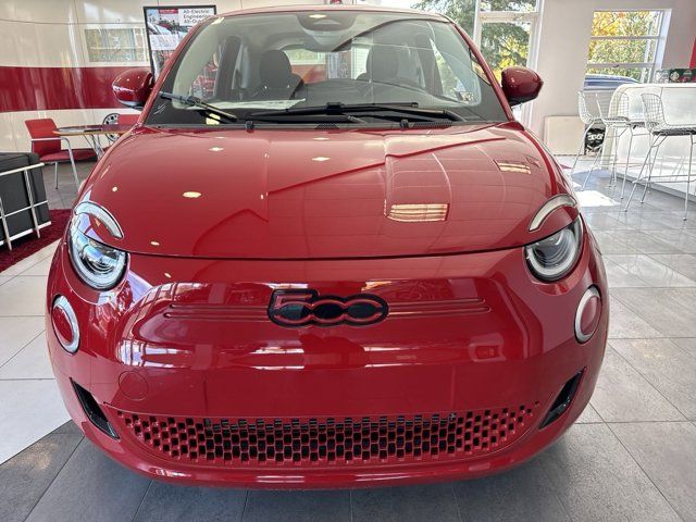 2024 FIAT 500e INSPI(RED)