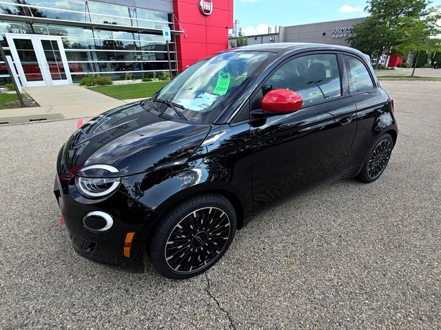 2024 FIAT 500e INSPI(RED)