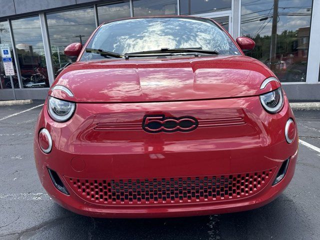 2024 FIAT 500e INSPI(RED)