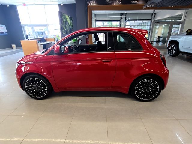 2024 FIAT 500e INSPI(RED)