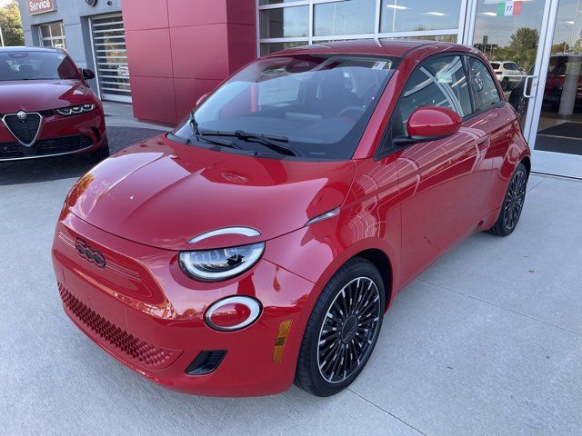 2024 FIAT 500e INSPI(RED)