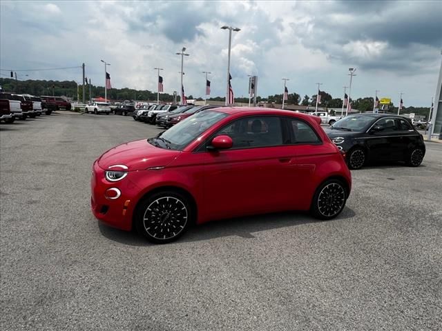 2024 FIAT 500e 