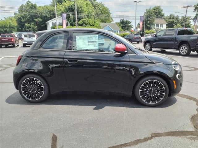 2024 FIAT 500e 