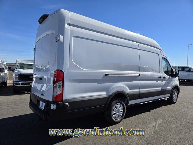 2024 Ford E-Transit Base