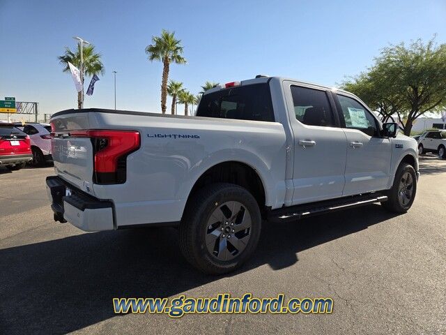 2024 Ford F-150 Lightning LARIAT