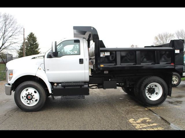 2024 Ford F-750 Straight Frame Gas