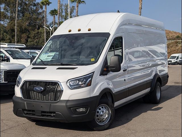 2024 Ford Transit Base