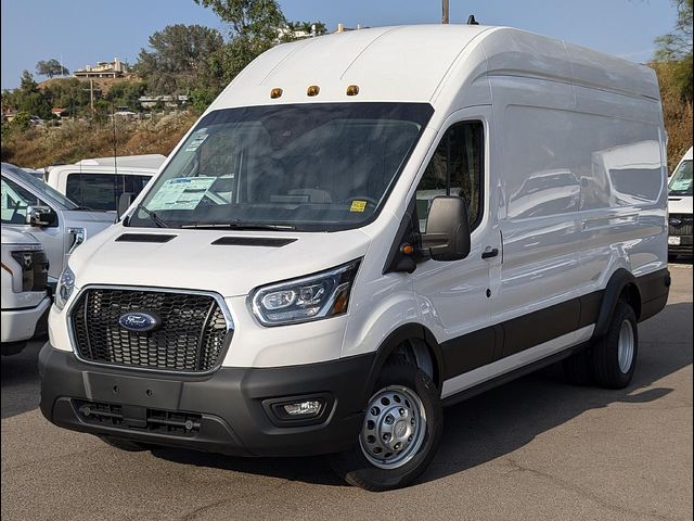 2024 Ford Transit Base